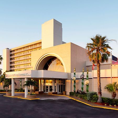 ดับเบิลทรี สวีตส์ บาย ฮิลตัน เมลเบิร์น บีช โอเชียนฟรอนต์ Hotel ภายนอก รูปภาพ