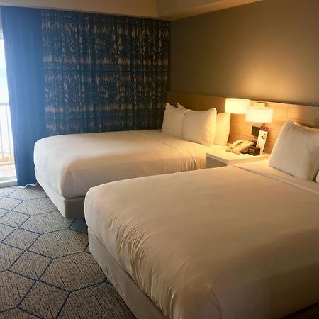 ดับเบิลทรี สวีตส์ บาย ฮิลตัน เมลเบิร์น บีช โอเชียนฟรอนต์ Hotel ภายนอก รูปภาพ