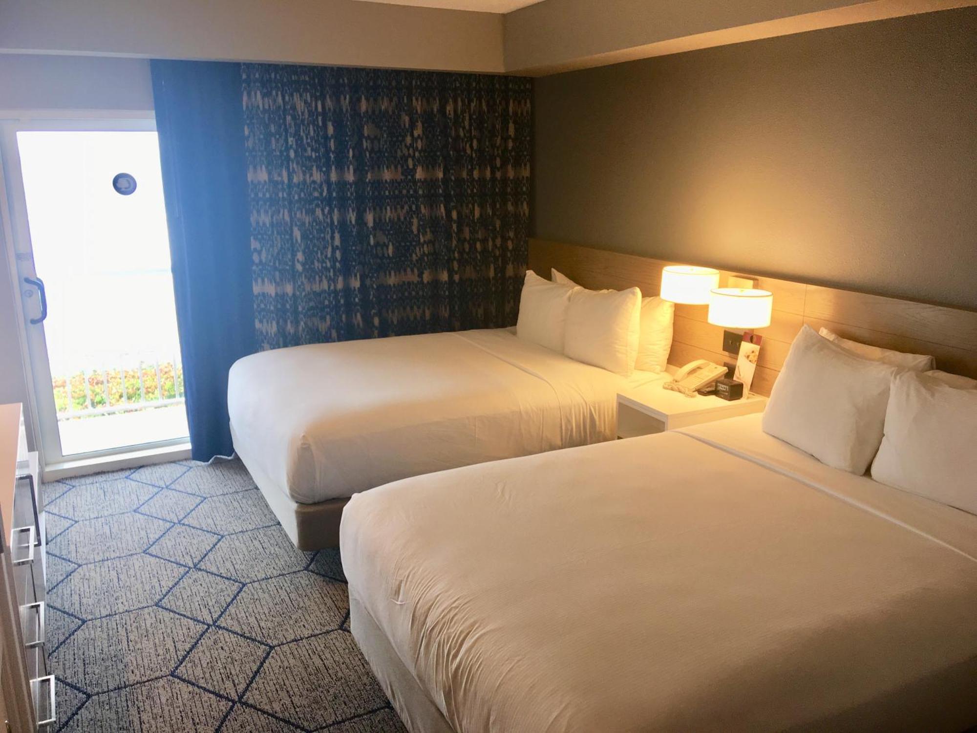 ดับเบิลทรี สวีตส์ บาย ฮิลตัน เมลเบิร์น บีช โอเชียนฟรอนต์ Hotel ภายนอก รูปภาพ